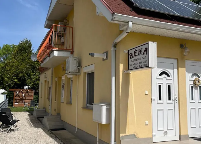 Reka Apartmanhaz