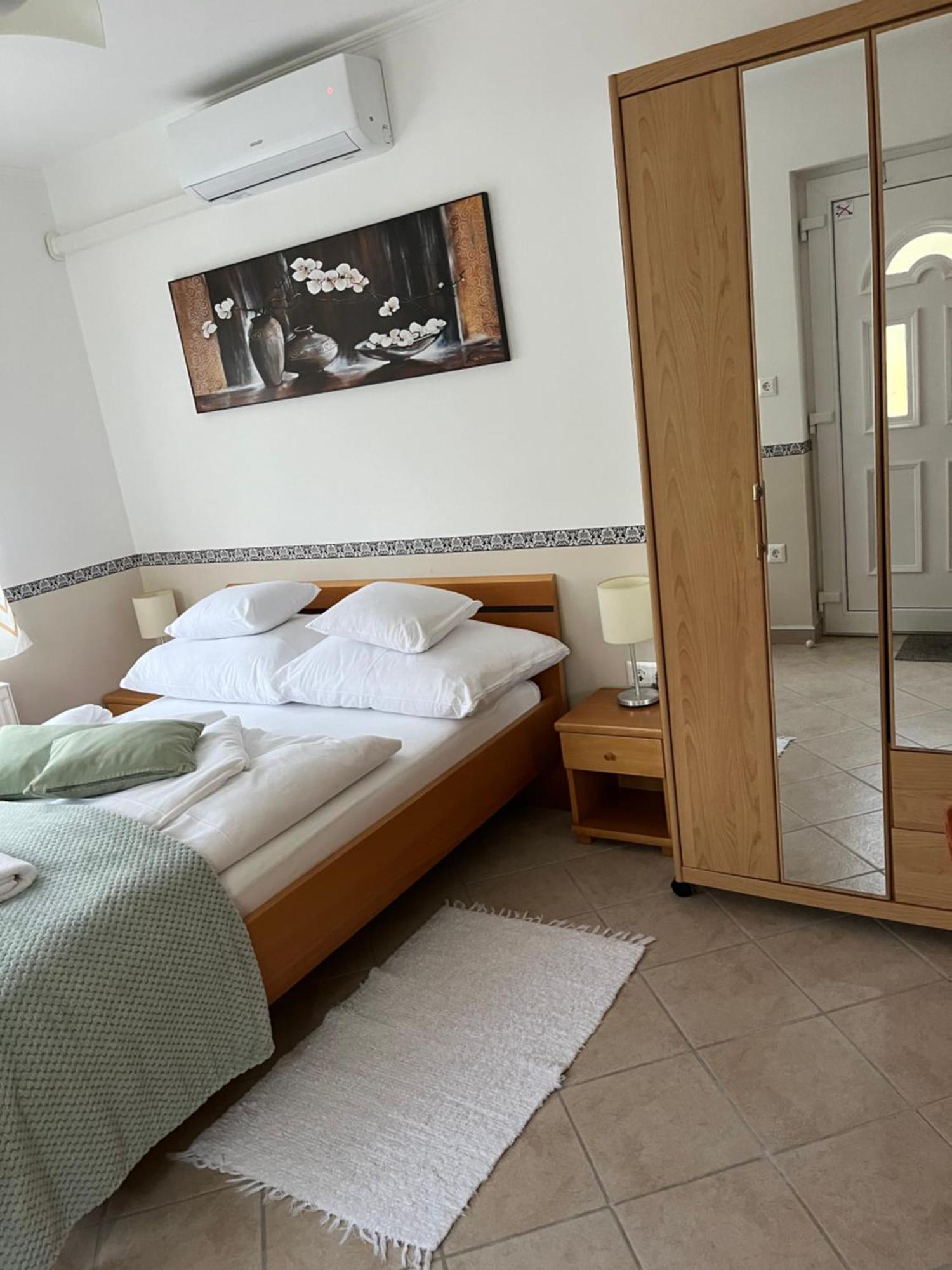 Reka Apartmanhaz Apartament