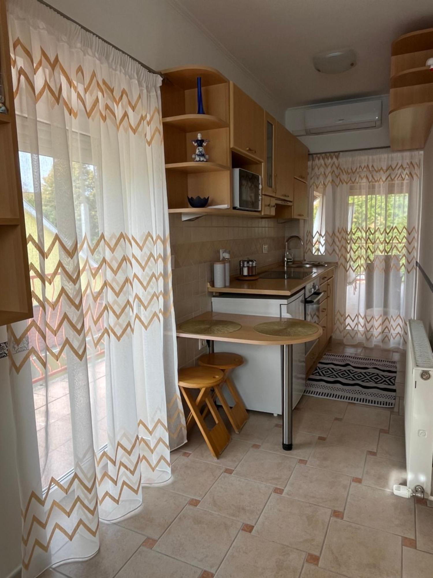 Reka Apartmanhaz *