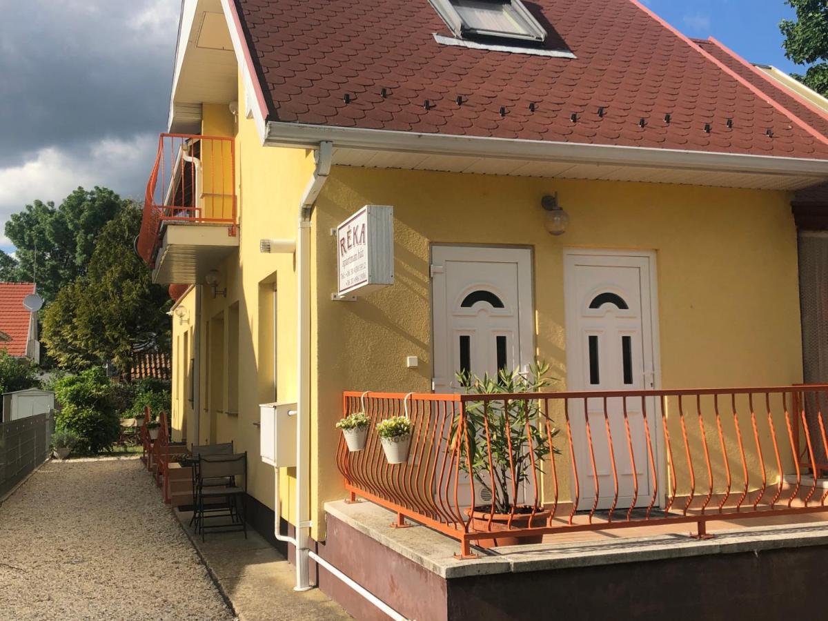 Reka Apartmanhaz Apartament